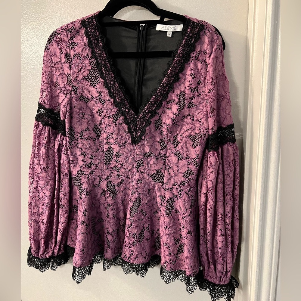 Alexis Lace top - size M